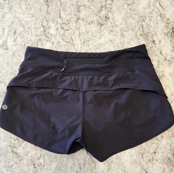 Size 4 Lululemon Speed shorts - Picture 2 of 3